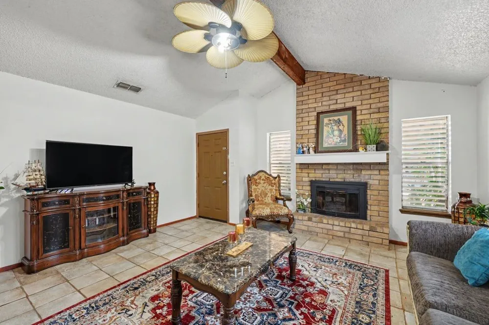 2721 Allencrest Drive Corpus Christi, TX 78415