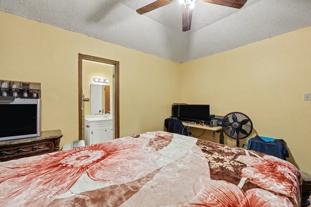 2721 Allencrest Drive Corpus Christi, TX 78415