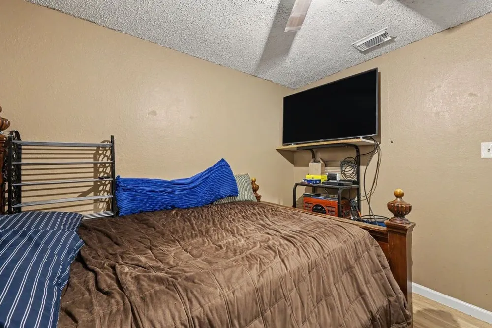 2721 Allencrest Drive Corpus Christi, TX 78415