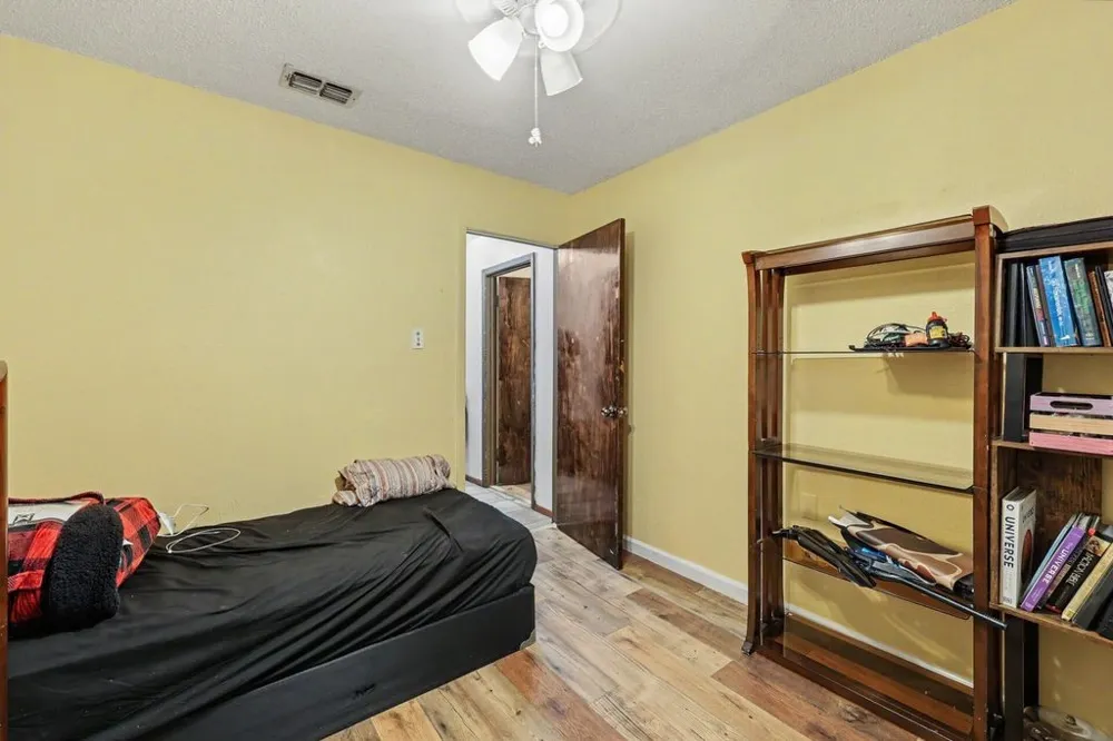 2721 Allencrest Drive Corpus Christi, TX 78415