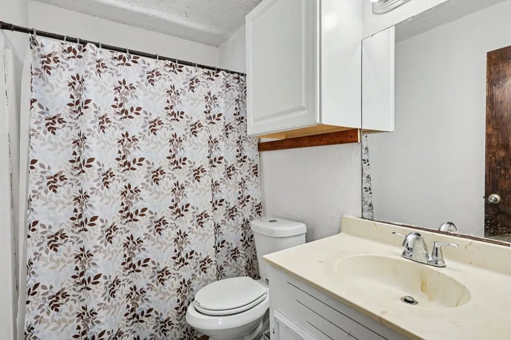 2721 Allencrest Drive Corpus Christi, TX 78415