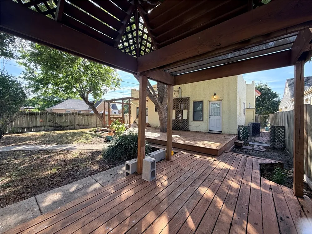 402 Clifford Street Corpus Christi, TX 78404