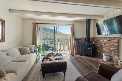 340 E La Bonte Street #33