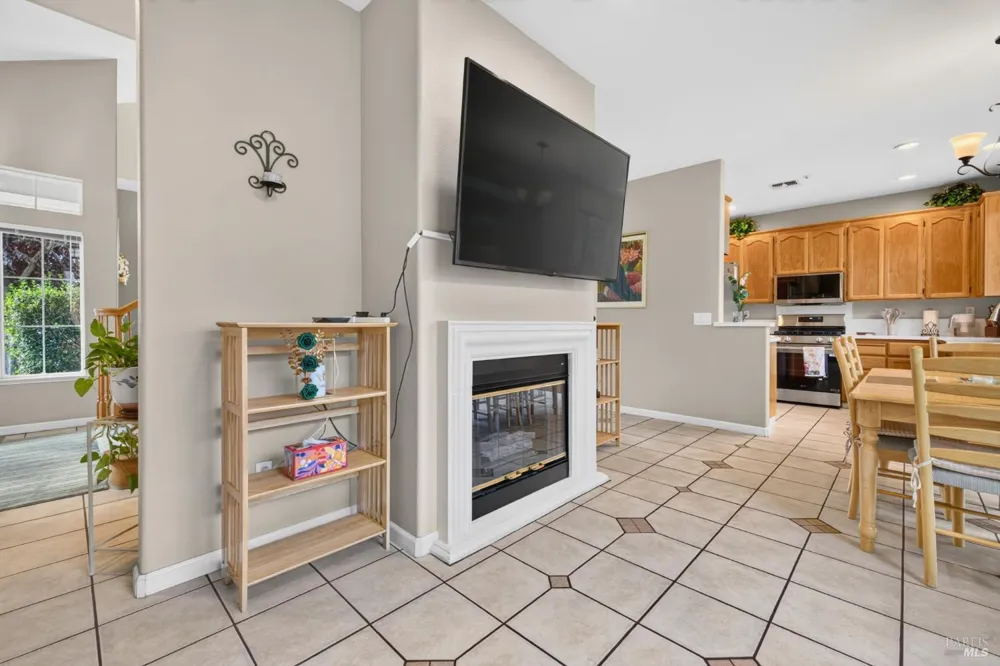 1452 Capri Avenue Petaluma, CA 94954
