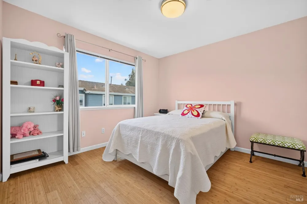 1452 Capri Avenue Petaluma, CA 94954