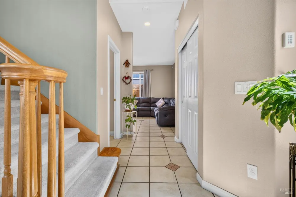 1452 Capri Avenue Petaluma, CA 94954