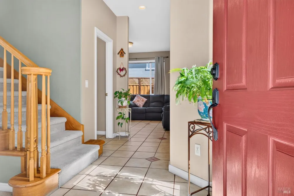 1452 Capri Avenue Petaluma, CA 94954
