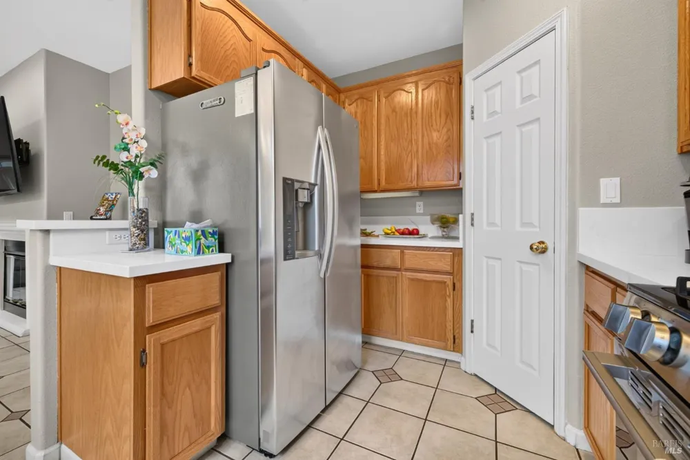 1452 Capri Avenue Petaluma, CA 94954