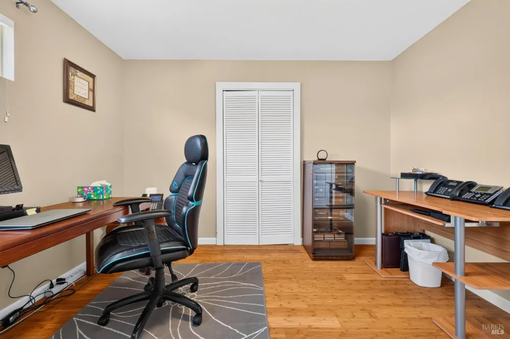 1452 Capri Avenue Petaluma, CA 94954