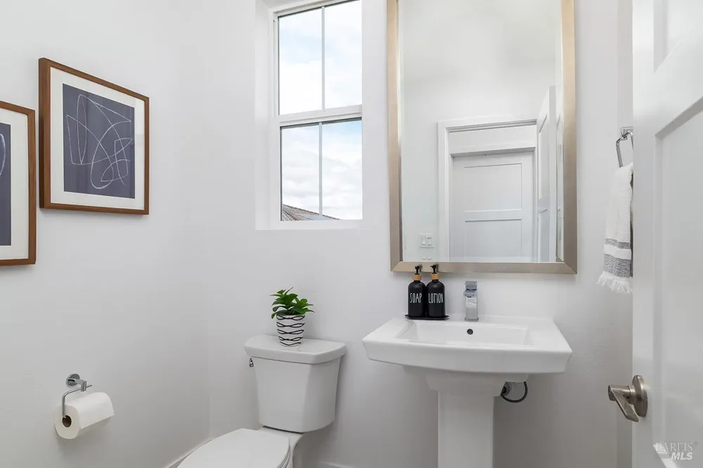 401 Rockview Road Novato, CA 94949