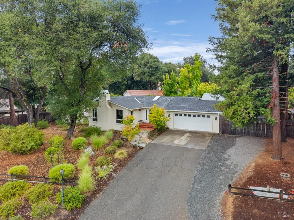 1310 Chateau Place Ukiah, CA 95482