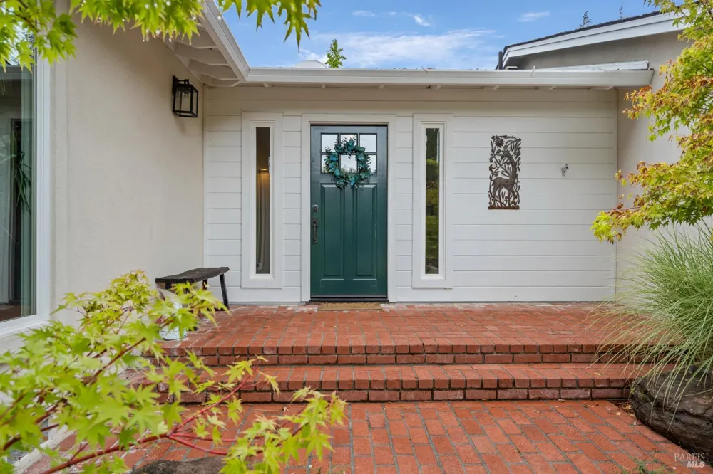 1310 Chateau Place Ukiah, CA 95482