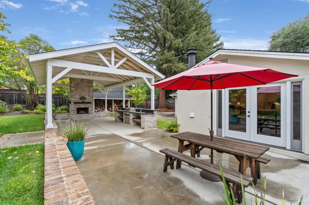 1310 Chateau Place Ukiah, CA 95482