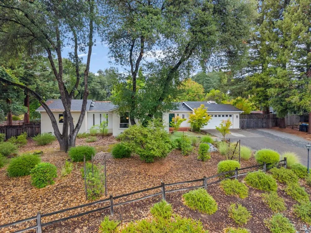 1310 Chateau Place Ukiah, CA 95482