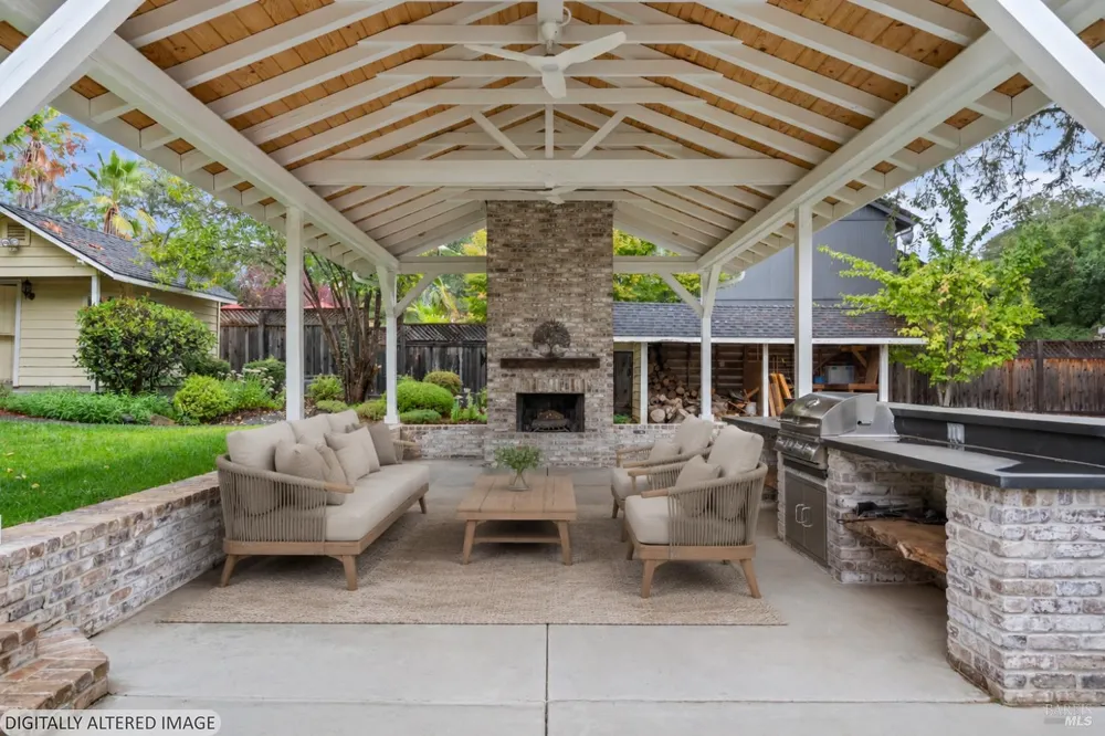 1310 Chateau Place Ukiah, CA 95482