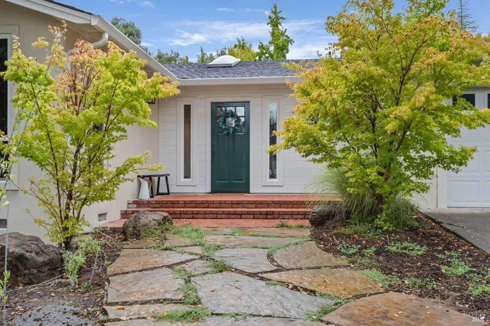 1310 Chateau Place Ukiah, CA 95482