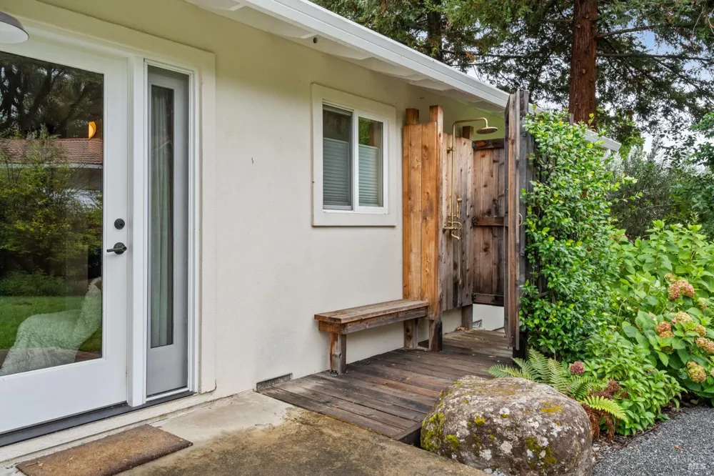 1310 Chateau Place Ukiah, CA 95482