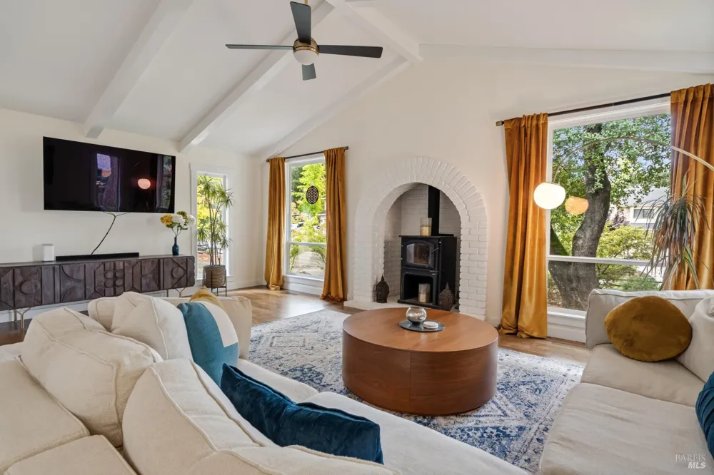1310 Chateau Place Ukiah, CA 95482