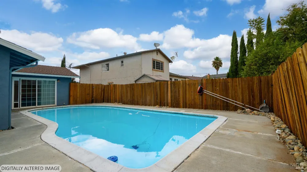 349 Royal Oaks Drive Vacaville, CA 95687
