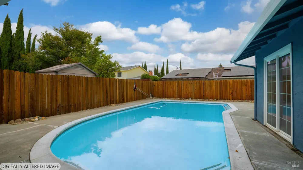 349 Royal Oaks Drive Vacaville, CA 95687