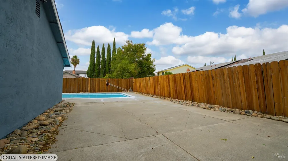 349 Royal Oaks Drive Vacaville, CA 95687