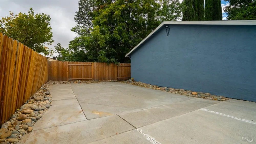 349 Royal Oaks Drive Vacaville, CA 95687