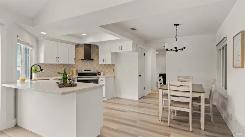 349 Royal Oaks Drive Vacaville, CA 95687