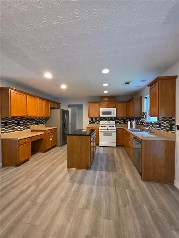 3983 Roxberry Hill Lane Buford, GA 30518