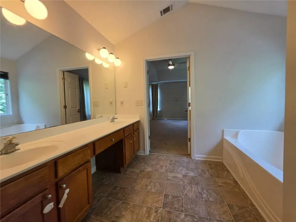 3983 Roxberry Hill Lane Buford, GA 30518