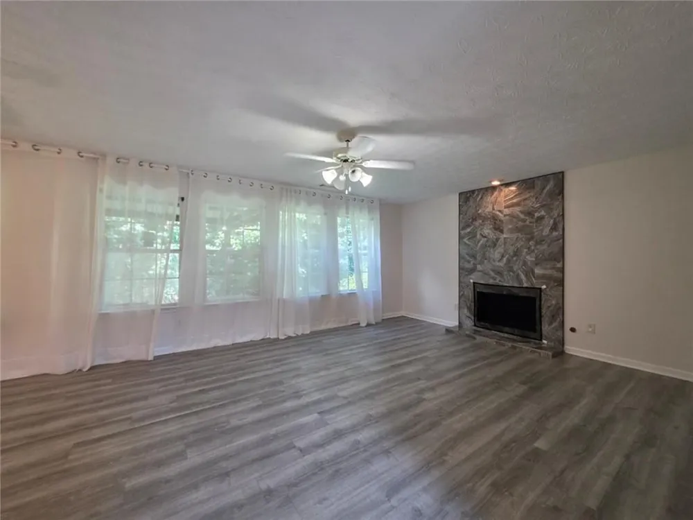 3983 Roxberry Hill Lane Buford, GA 30518