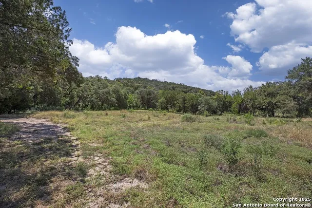 13931 Old Scenic Loop Rd Helotes, TX 78023