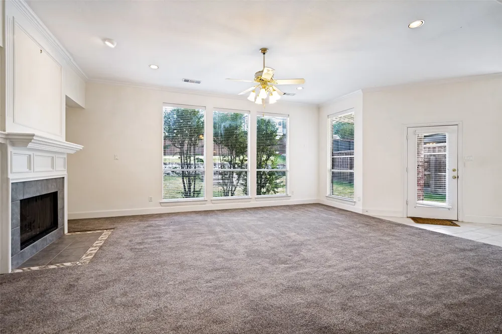 2426 Club Creek Boulevard Garland, TX 75043