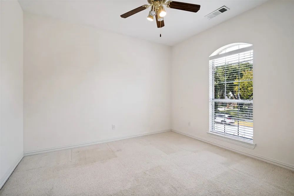 2426 Club Creek Boulevard Garland, TX 75043