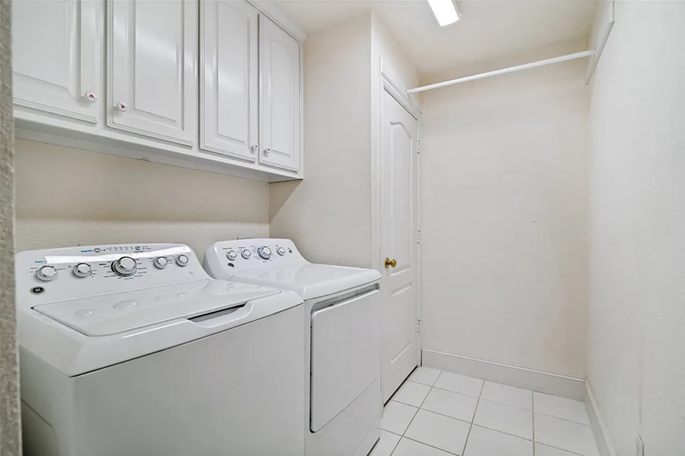 2426 Club Creek Boulevard Garland, TX 75043
