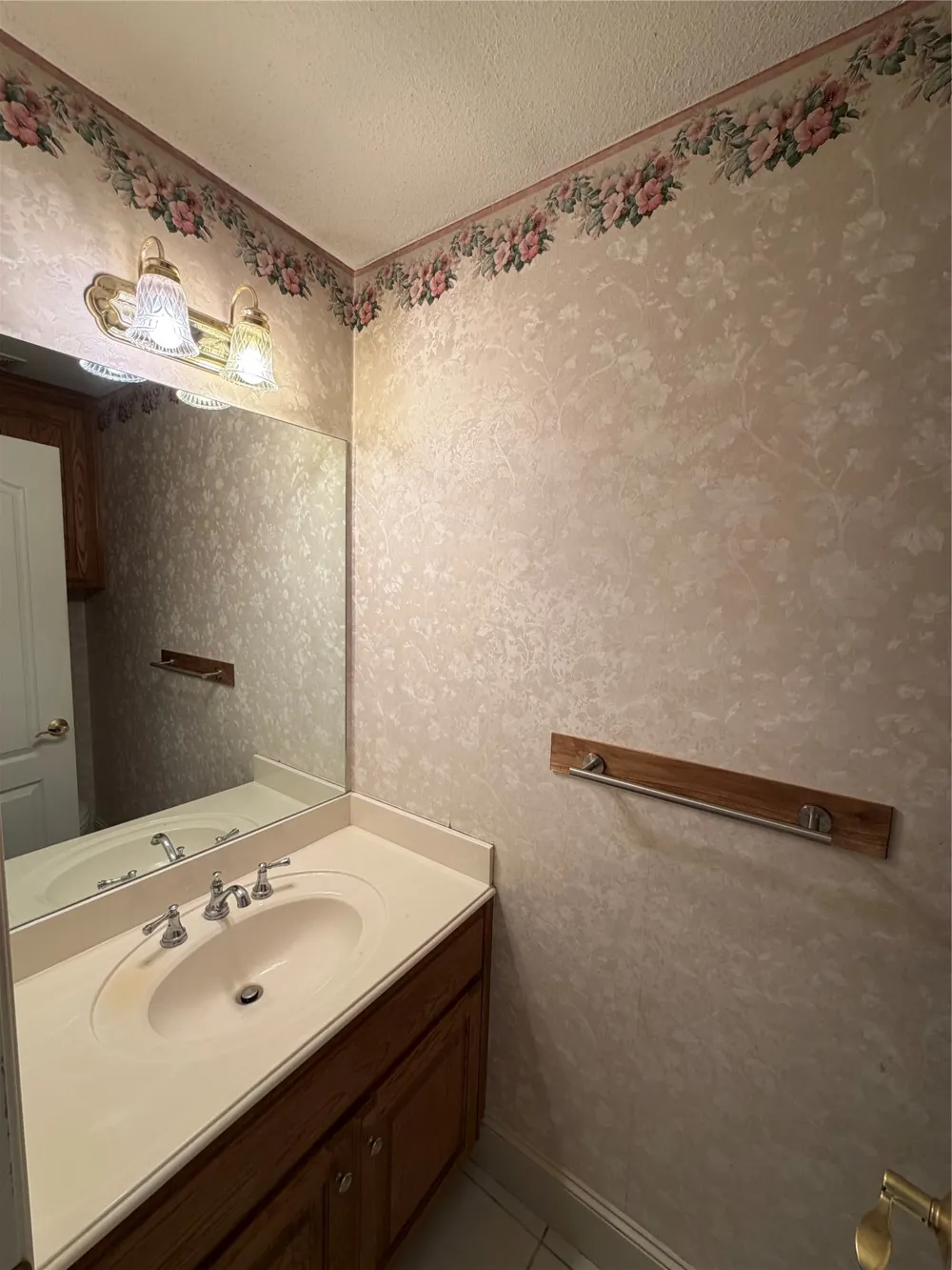 2426 Club Creek Boulevard Garland, TX 75043