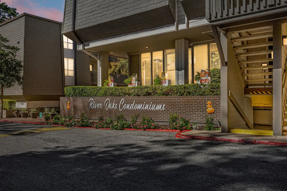 4837 Cedar Springs Road #215 Dallas, TX 75219