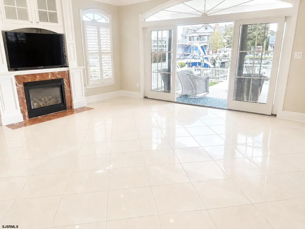 1909 Ferndale Dr Ocean City, NJ 08226