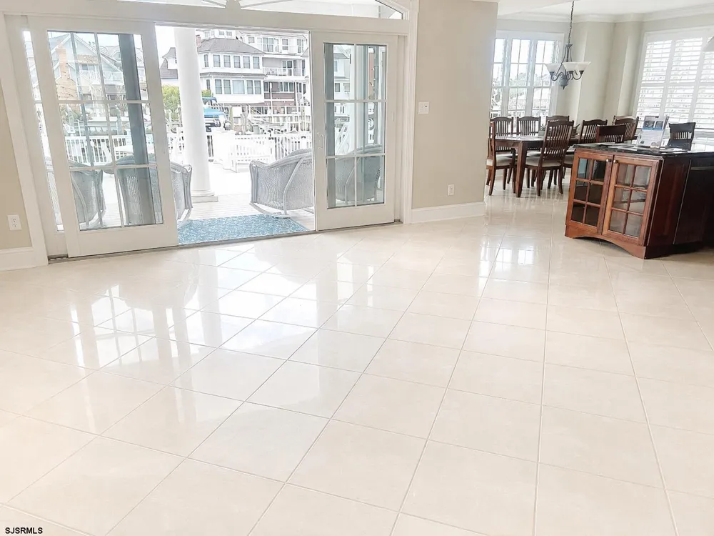 1909 Ferndale Dr Ocean City, NJ 08226