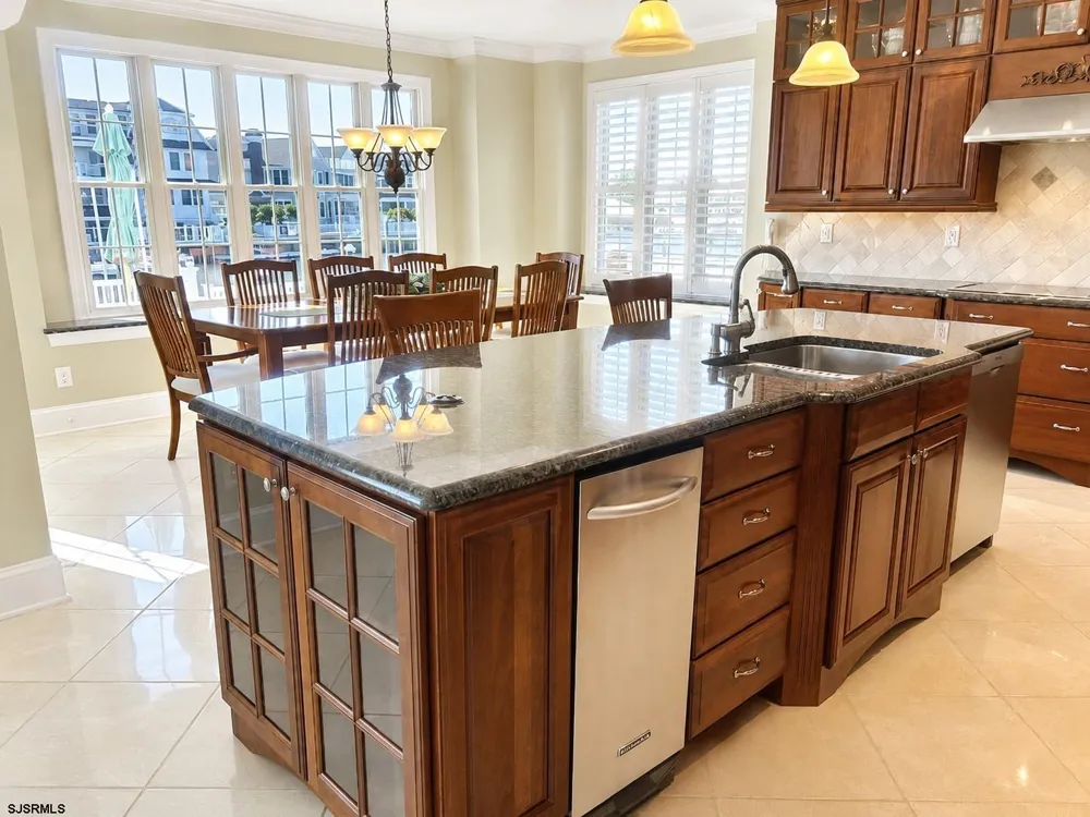1909 Ferndale Dr Ocean City, NJ 08226