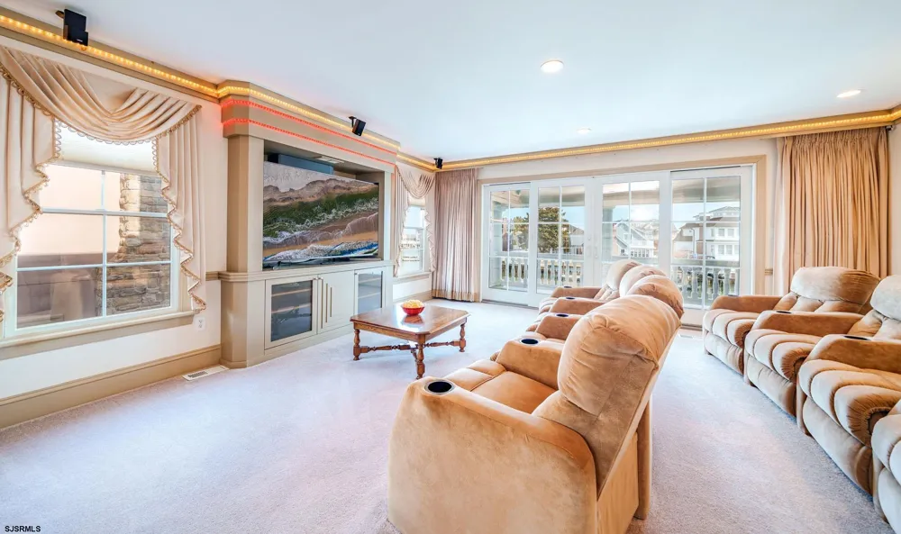 1909 Ferndale Dr Ocean City, NJ 08226