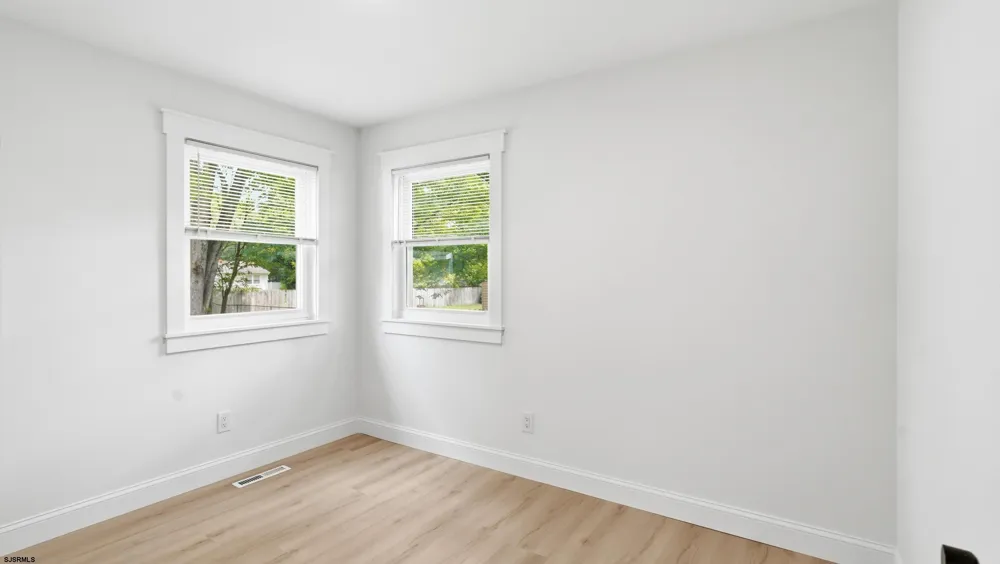 304 Vermont Ave Egg Harbor Township, NJ 08234