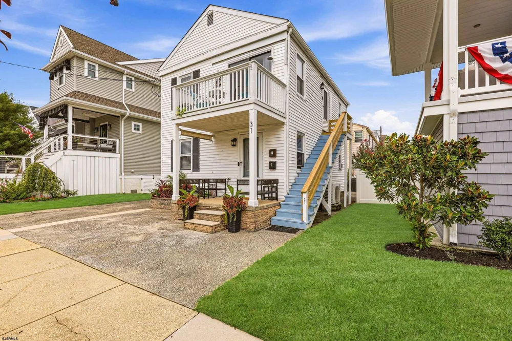 31 Bayonne Pl Ocean City, NJ 08226