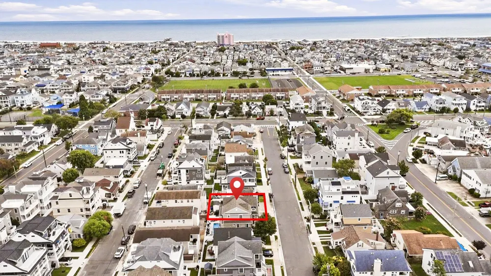 31 Bayonne Pl Ocean City, NJ 08226