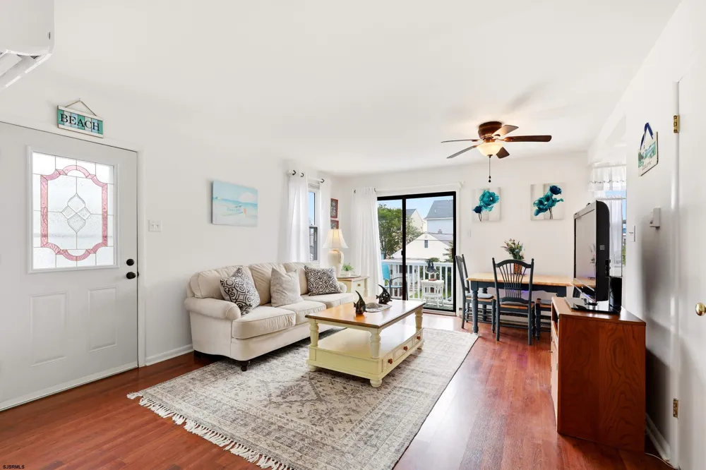 31 Bayonne Pl Ocean City, NJ 08226