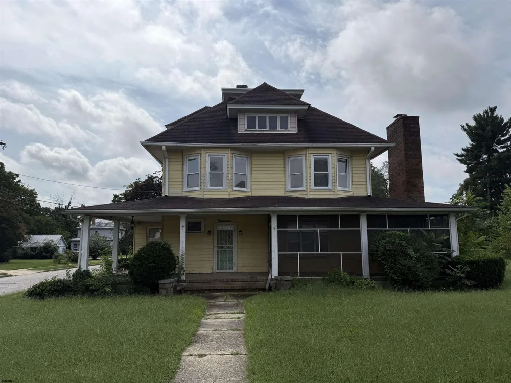 19 Catawba Ave Newfield, NJ 08344