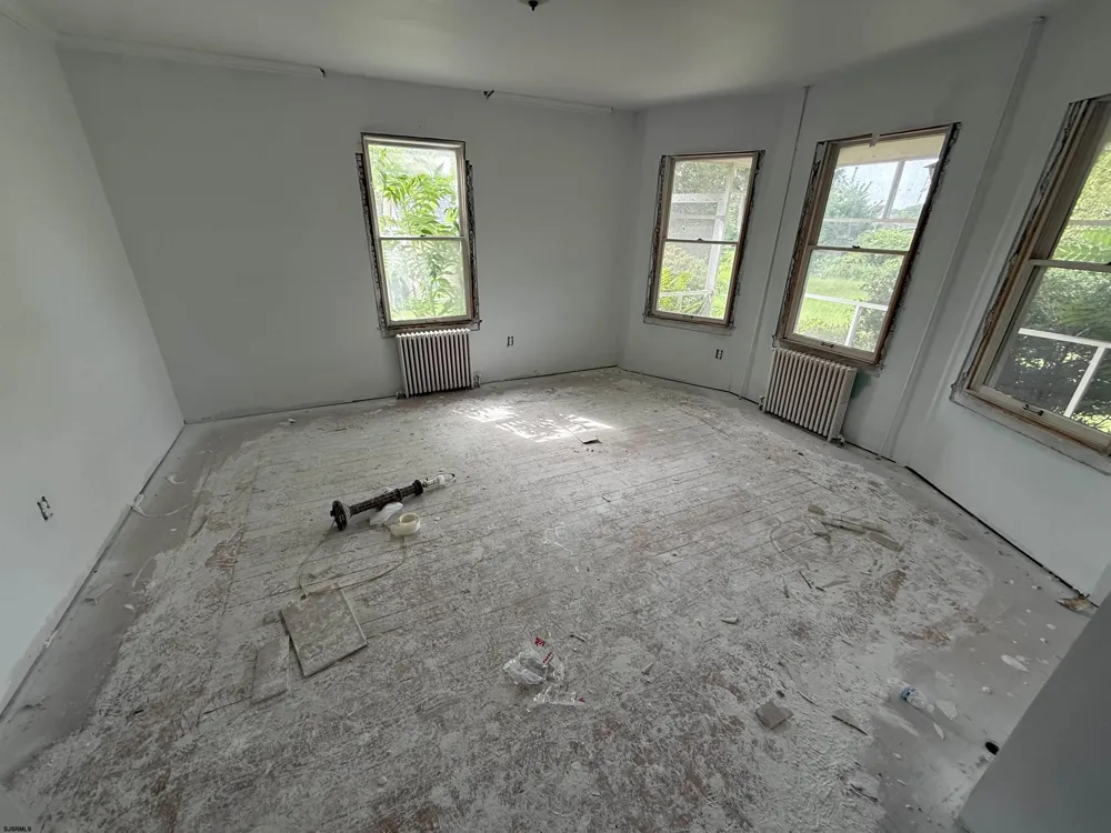 19 Catawba Ave Newfield, NJ 08344