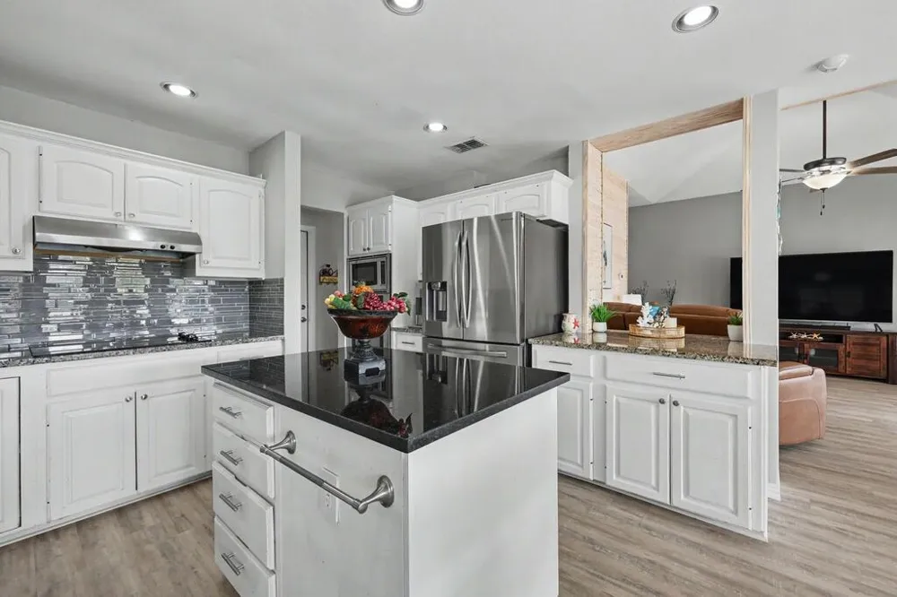 761 Pompano Dr Aransas Pass, TX 78336