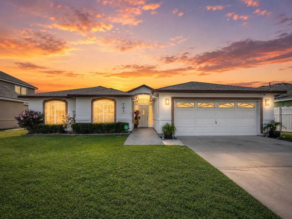 761 Pompano Dr Aransas Pass, TX 78336