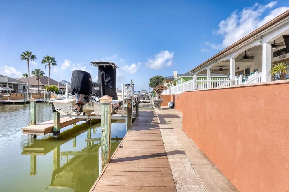 761 Pompano Dr Aransas Pass, TX 78336