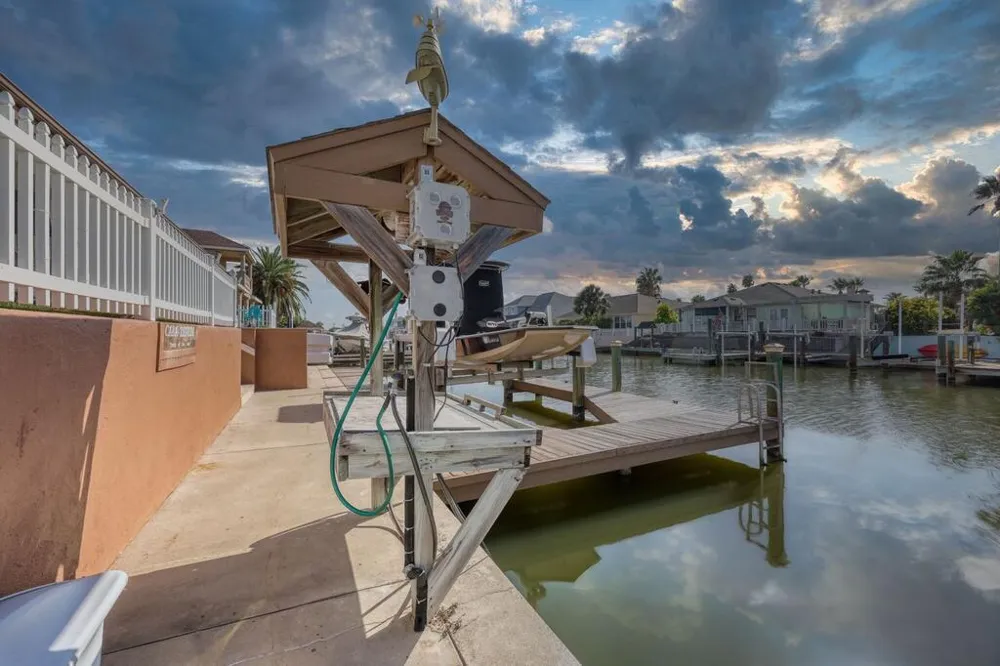 761 Pompano Dr Aransas Pass, TX 78336
